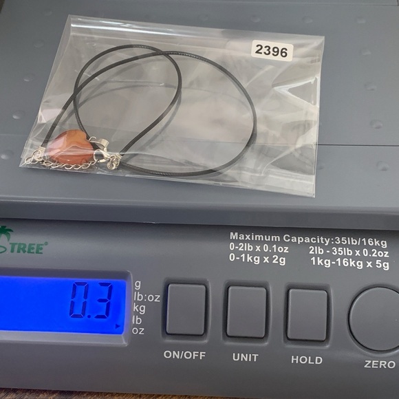 2396 Chic Heart-Shaped Agate Necklace in Warm Tones - Picture 8 of 9